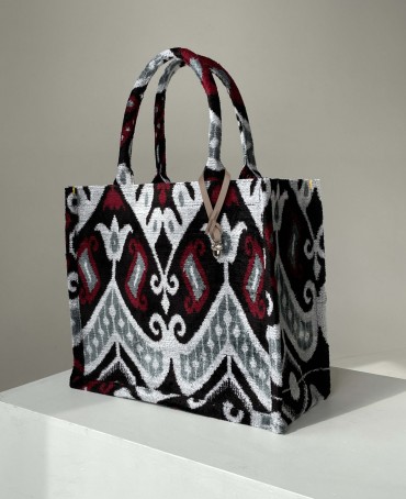 Шелковый тоут Grand (L) FEMINA VIRTUTIS! (Цветы женской силы) FEMINA.VIRTUTIS/L