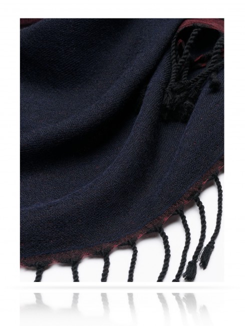 Палантин из двухсторонней объемной шерсти ДЫХАНИЕ НОЧИ W230-PLAID/NAVY.WINE