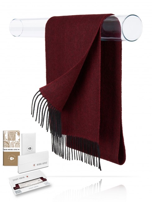 Длиный Шарф из мягчайшей шерсти Merinos (Herringbone) РУБИНОВЫЙ ИНКАНТУС FHs.W130_T-RZ-1B/BORD