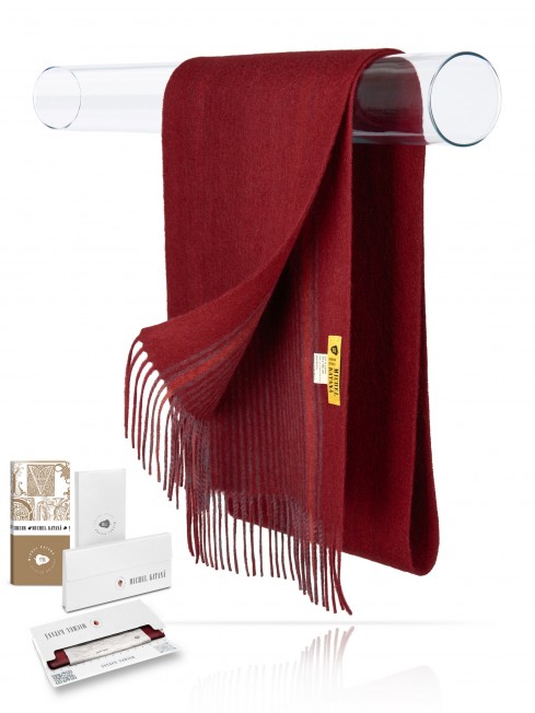 Длиный Шарф из мягчайшей шерсти Merinos (Twill) КАРМИНОВЫЙ FTL.W130_STRIP-9B/BORD
